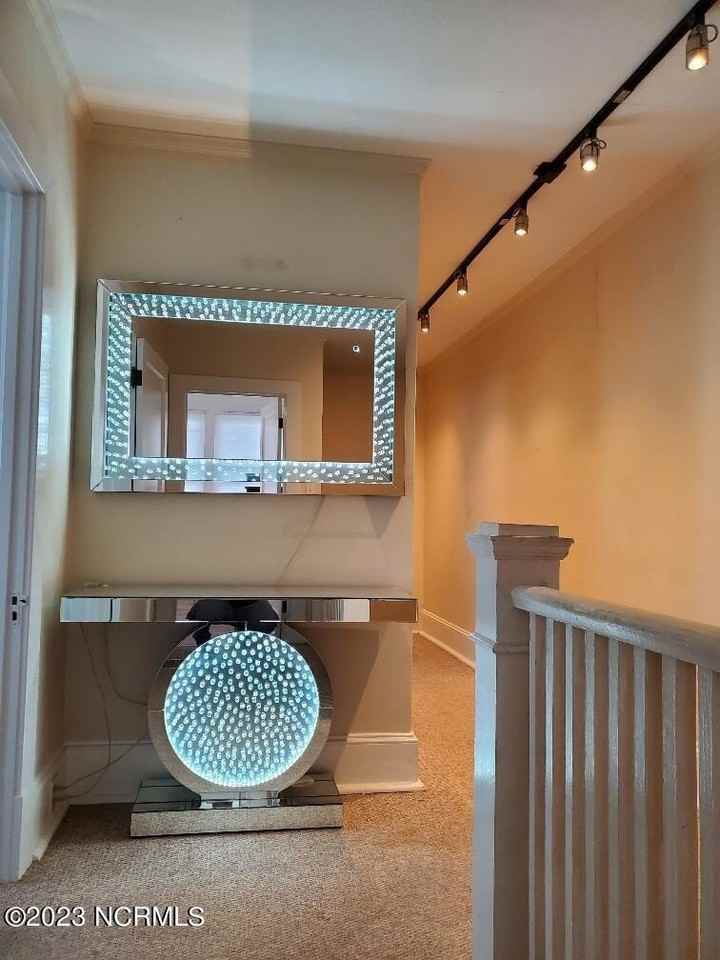 216 N Martin Luther King Jr Drive unit: Upstairs - Photo 2 of 23