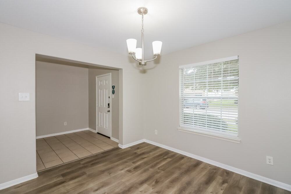 6207 Winter Oak St - Photo 6 of 17