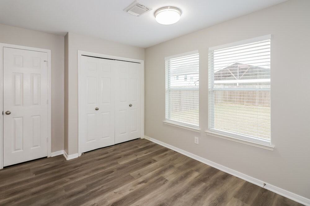 6207 Winter Oak St - Photo 7 of 17