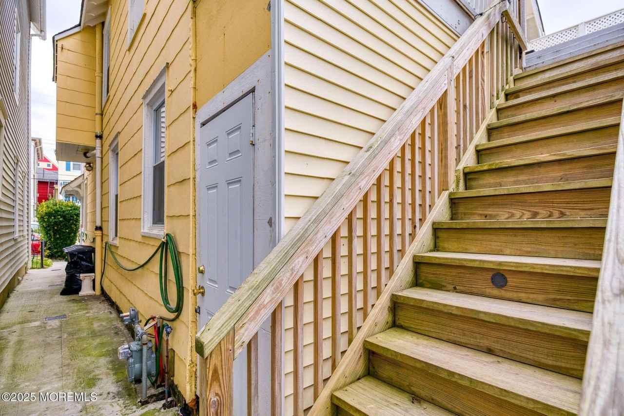 19 Webb Avenue #2 - Photo 2 of 37