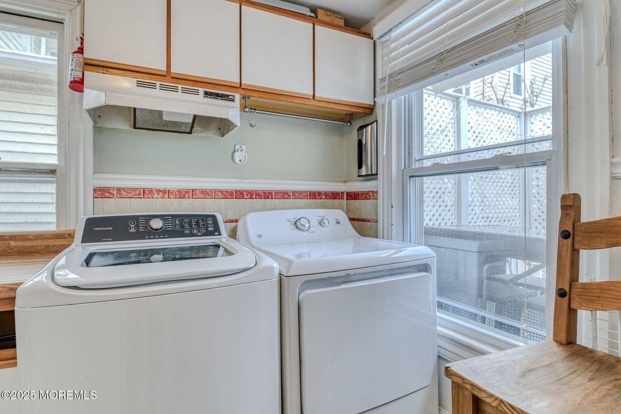 19 Webb Avenue #2 - Photo 5 of 37