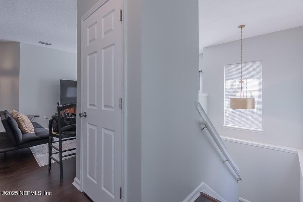 3892 Summer Grove Way N - Photo 6 of 32