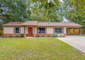 featured image of 703 Ne 3rd St