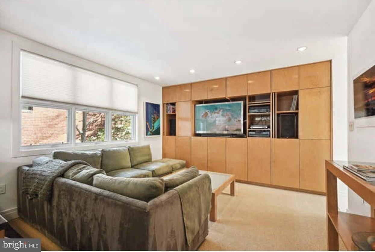 4527 Q Pl Nw - Photo 7 of 24