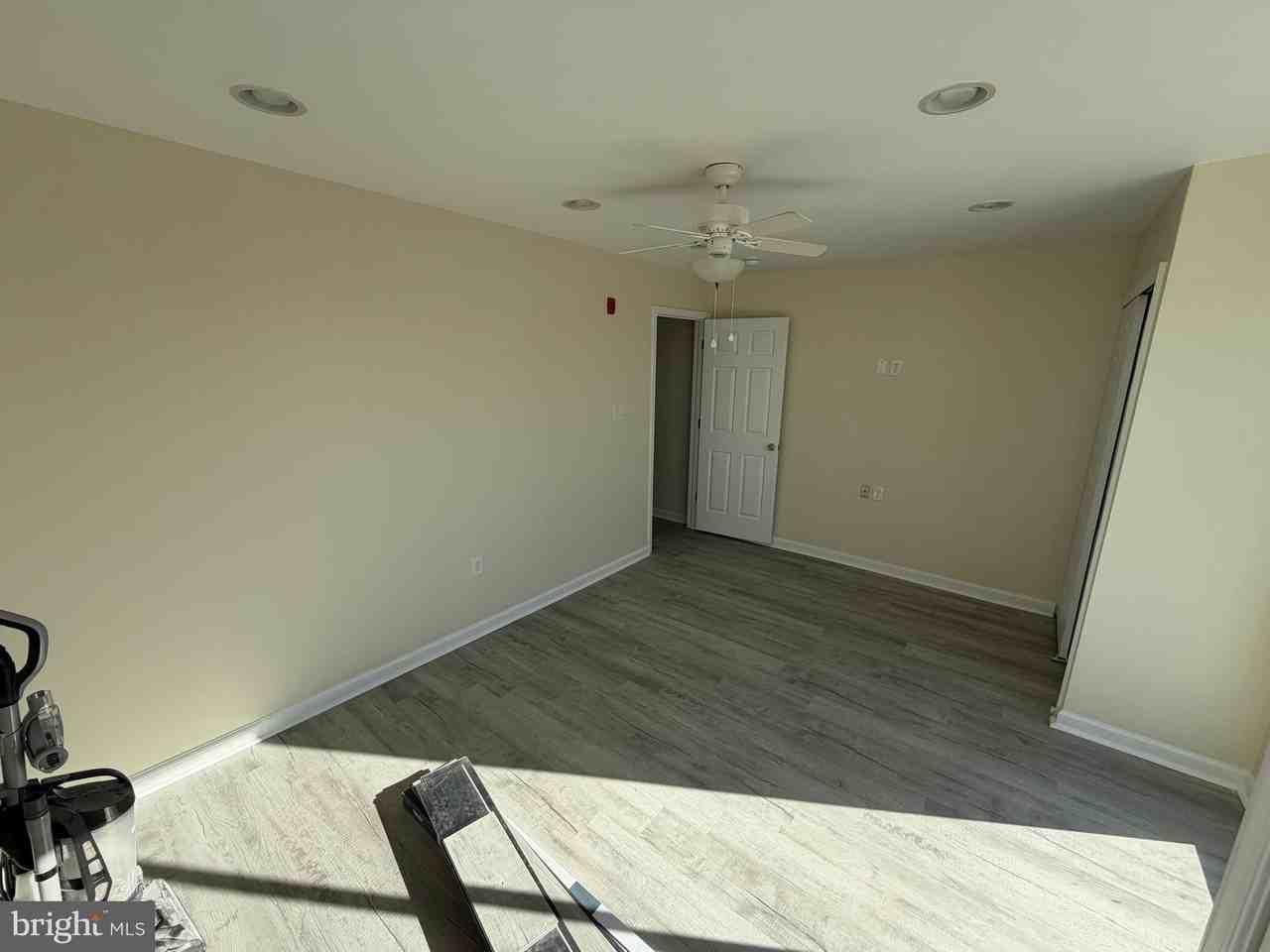 6118 Washington Avenue #3rdFL - Photo 3 of 9