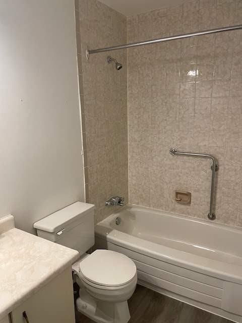 625 Glengarry - Photo 2 of 50