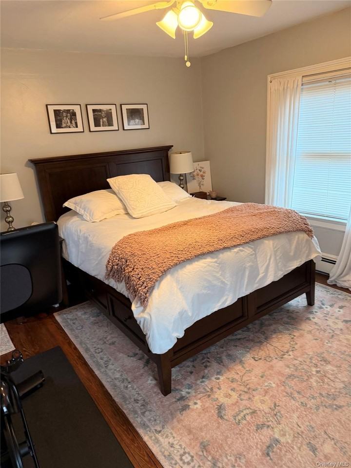 65 West Windsor Parkway - Photo 7 of 11