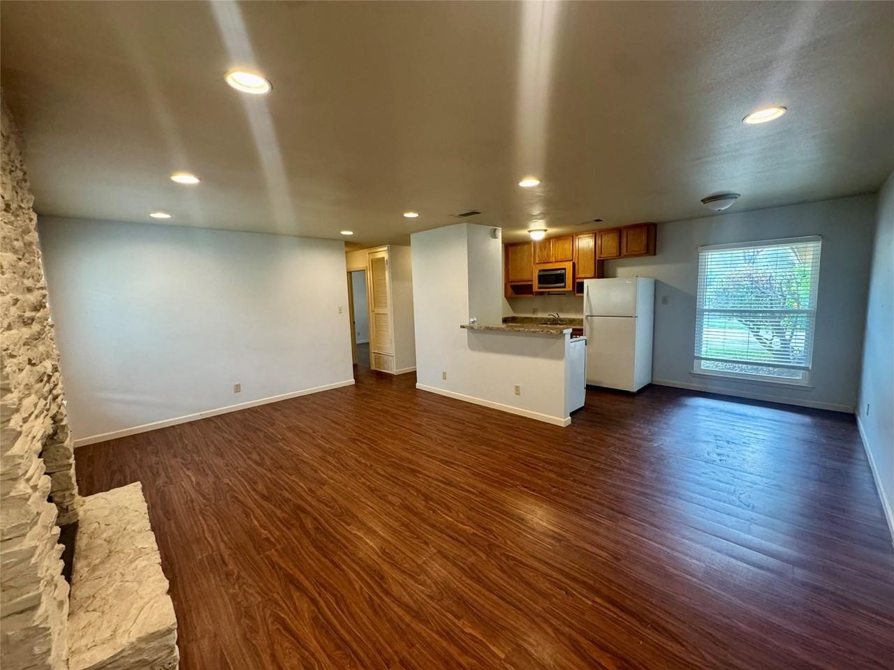 2102 Pompton Drive - Photo 7 of 18