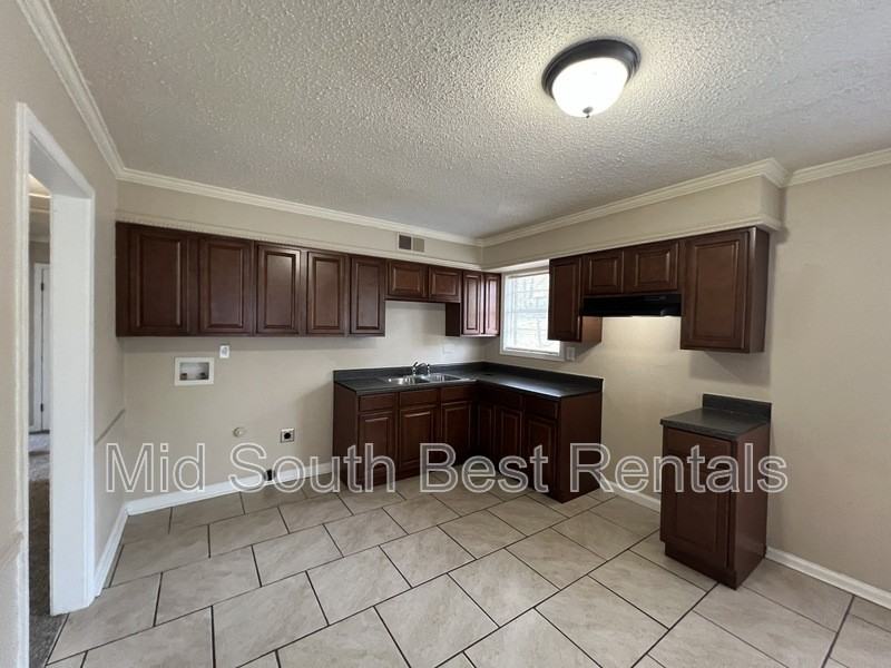 5093 Blacksmith Drive - Photo 5 of 16