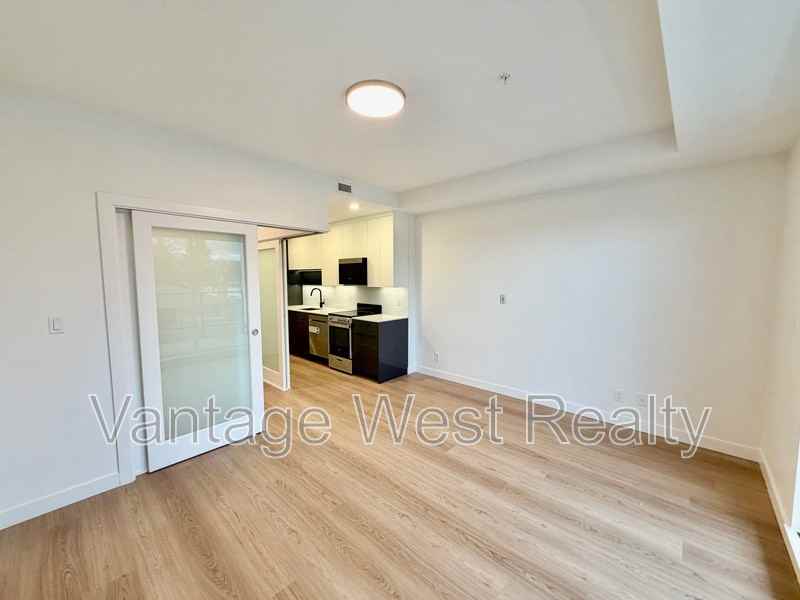 1312 Pridham Ave - Photo 5 of 21