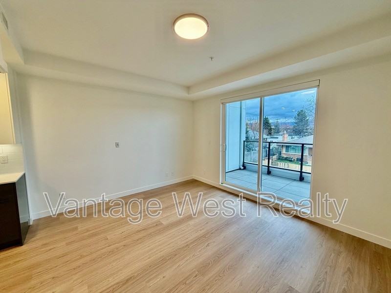 1312 Pridham Ave - Photo 6 of 21