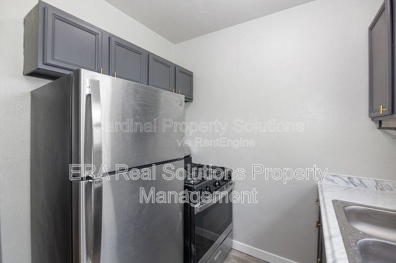 3271 Morrison Ave #4 - Photo 3 of 19