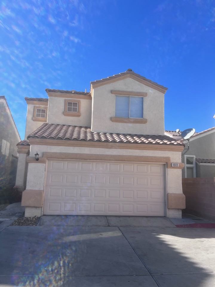 4809 Goal Court - Photo 2 of 12