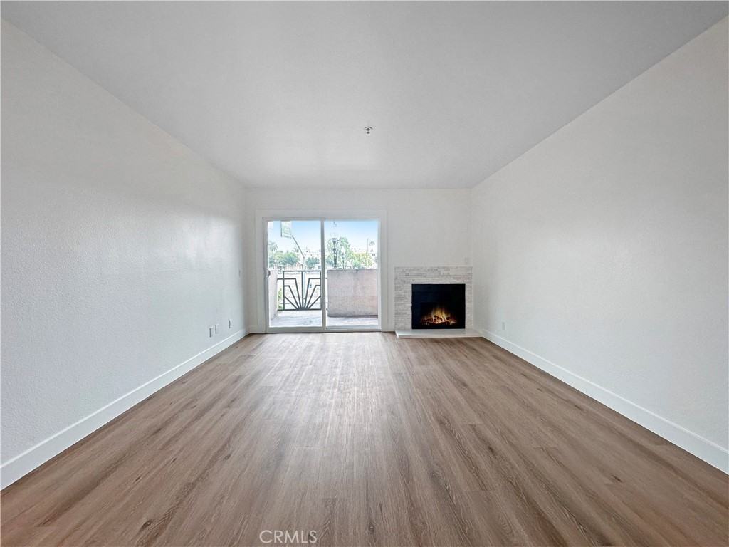 450 E 4Th St - Photo 2 of 7