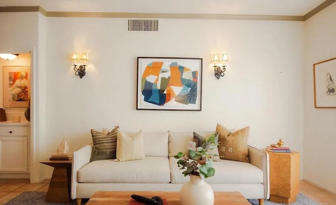 521 Montana Avenue #104 - Photo 2 of 8