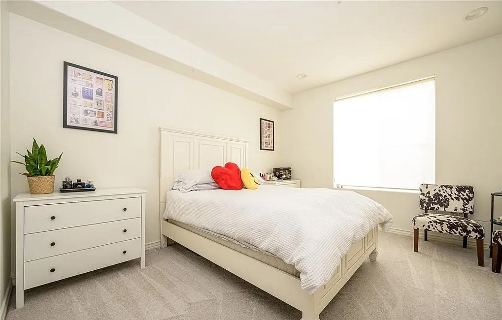 2253 Martin #215 - Photo 6 of 10