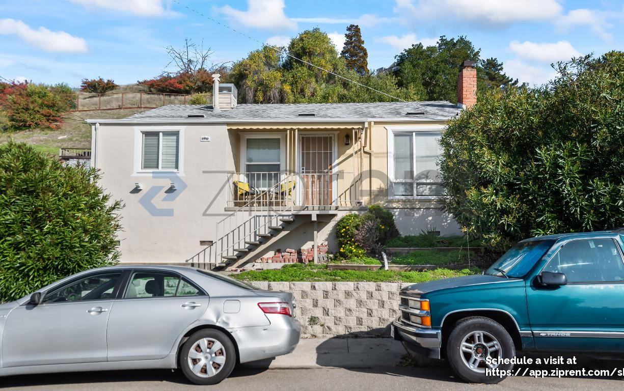 16070 Selborne Drive - Photo 2 of 36
