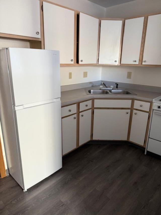 307 S 1st Street - Photo 2 of 4