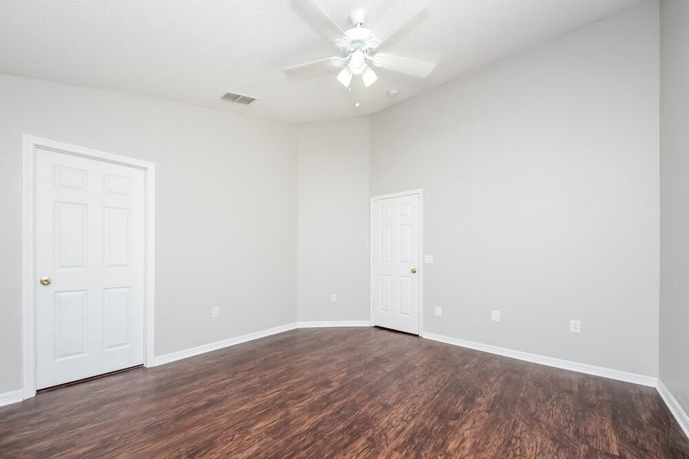 671 Eagle Pointe S - Photo 7 of 15