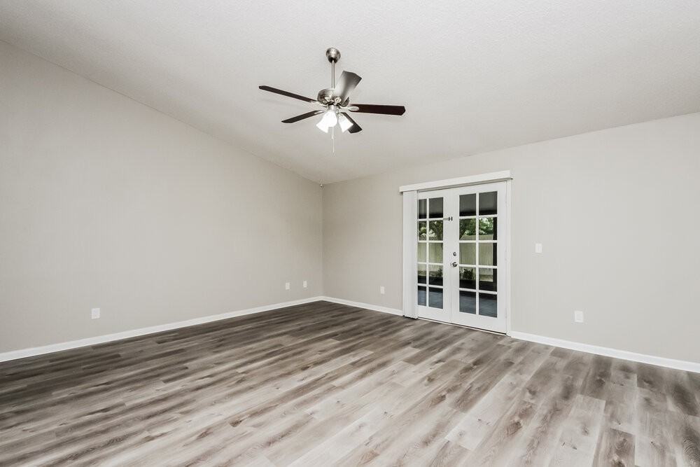 1108 Santa Cruz Way - Photo 5 of 16