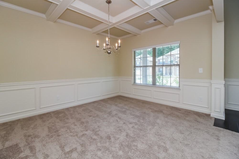 627 Ocean Ave - Photo 4 of 18