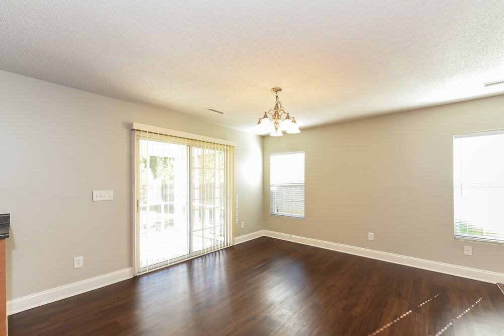 6542 Guard Hill Dr - Photo 3 of 14