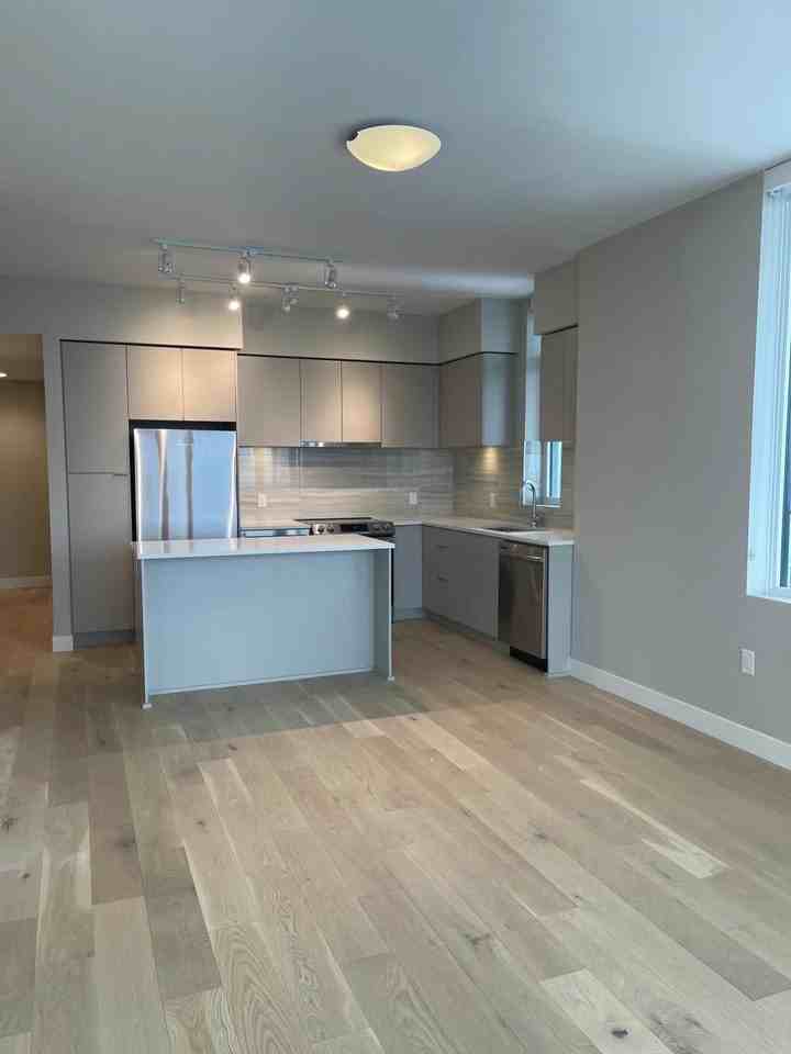8700 University Crescent - Photo 3 of 12
