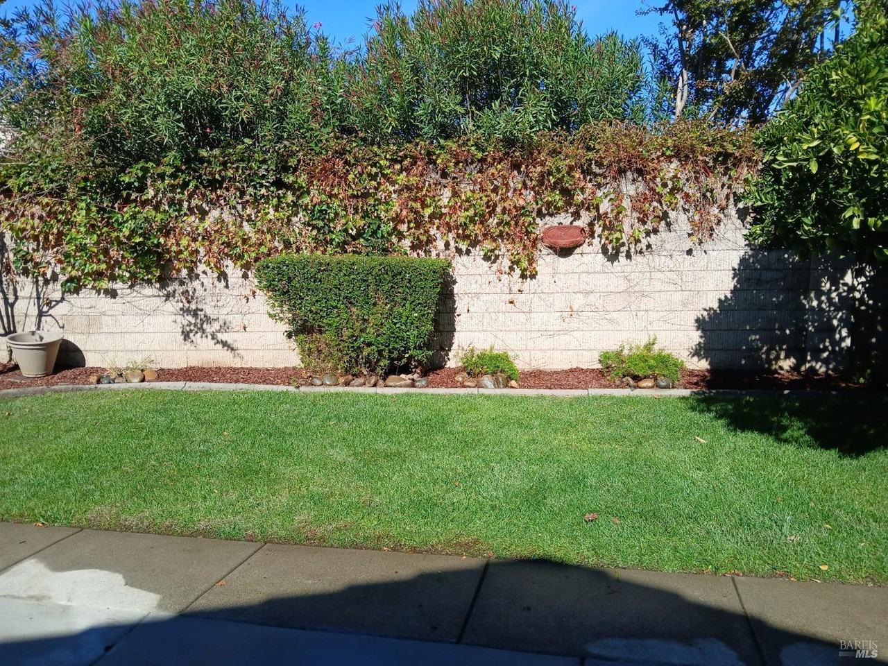 413 Morales Ct #413 - Photo 5 of 19