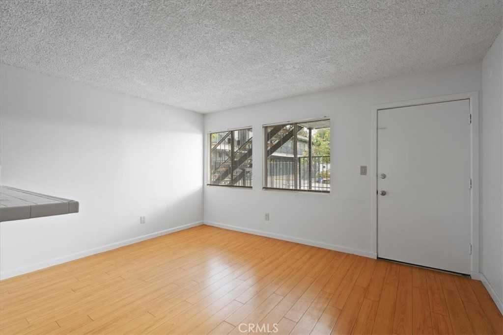 3819 Stockbridge Avenue #3819 - Photo 4 of 13