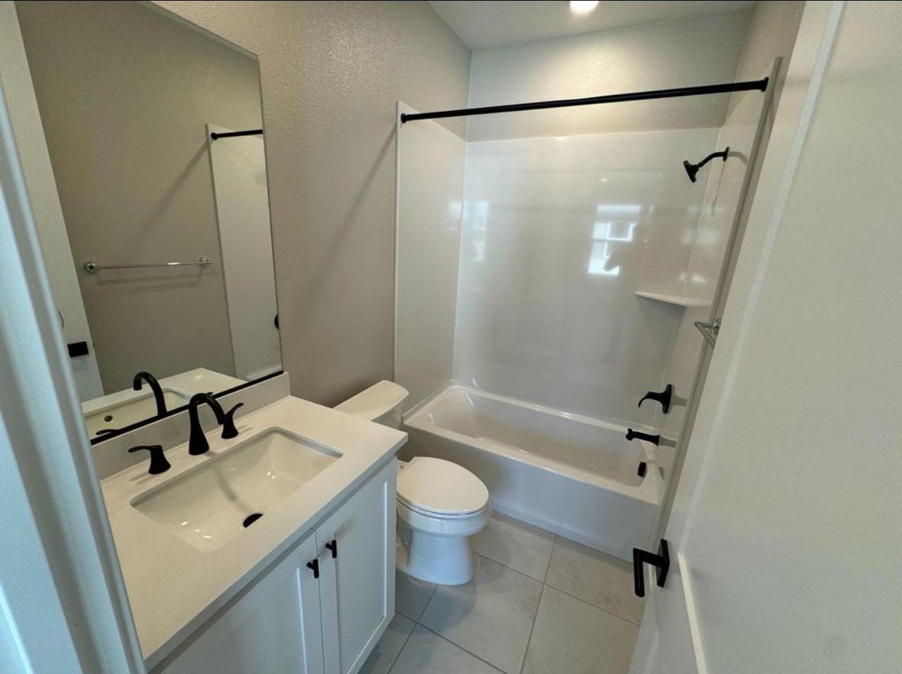 Undisclosed Address #1416 - Photo 5 of 14