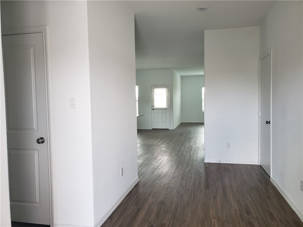 125 Wolseley Drive #125 - Photo 3 of 32