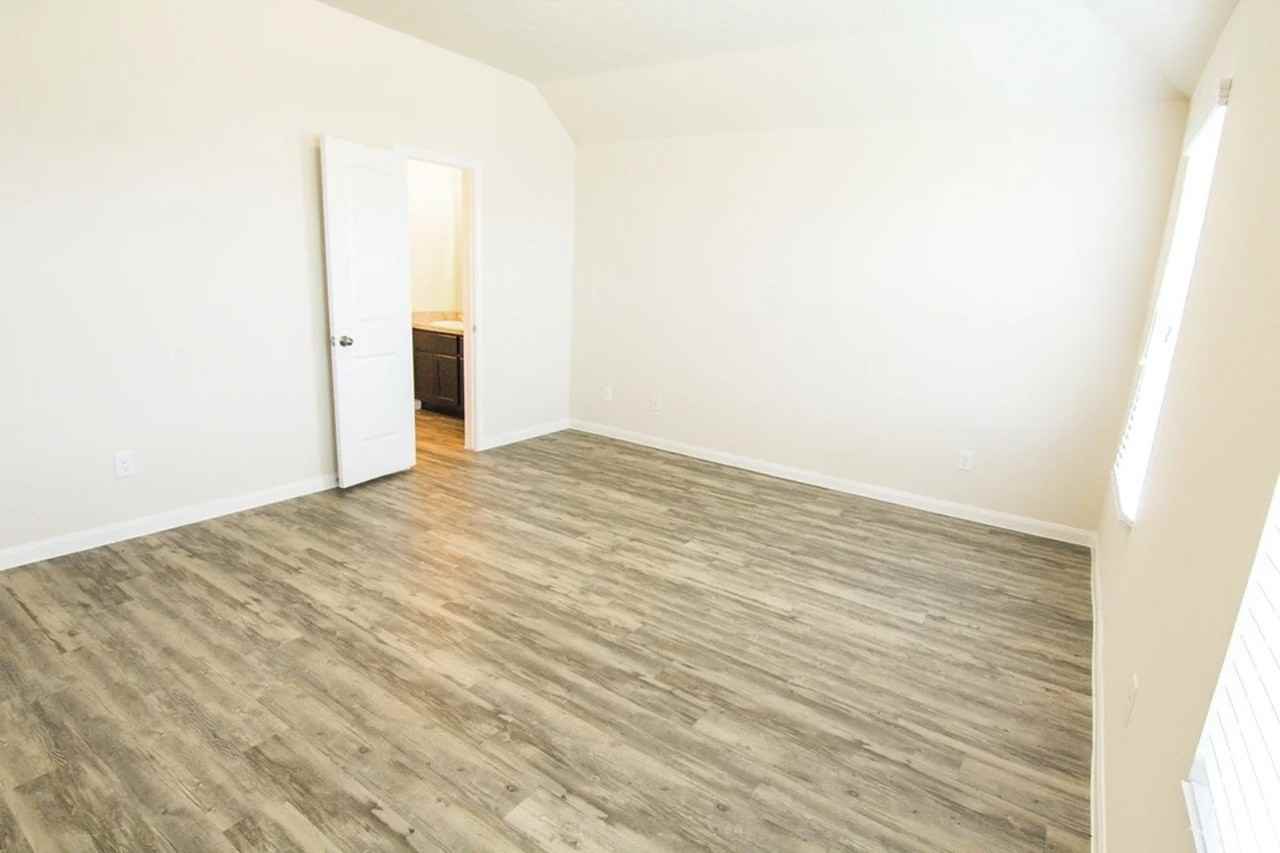 6011 Fading Night Dr #6011 - Photo 4 of 15