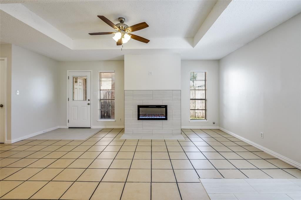 8940 Thompson Cir #8940 - Photo 4 of 15