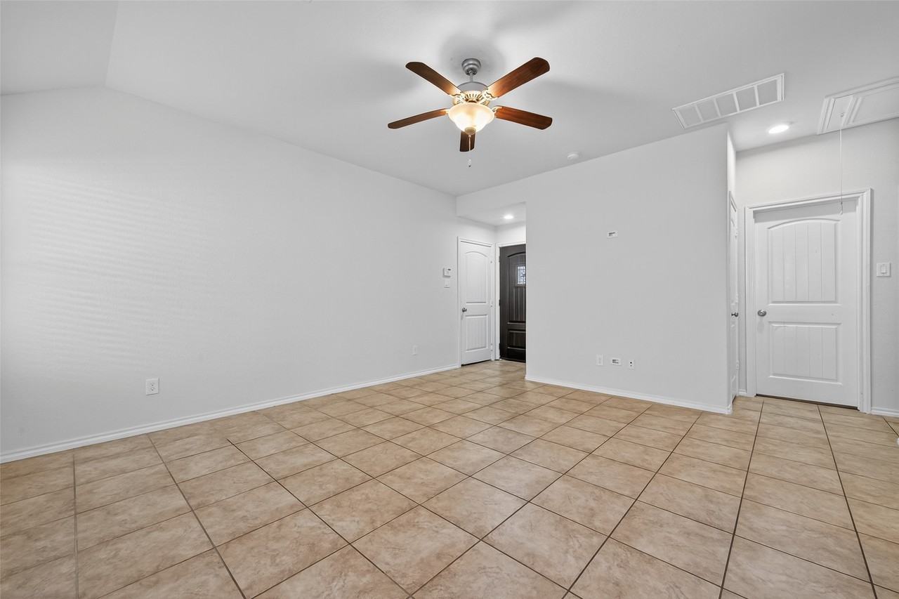 23764 Via Maria Dr #23764 - Photo 7 of 23