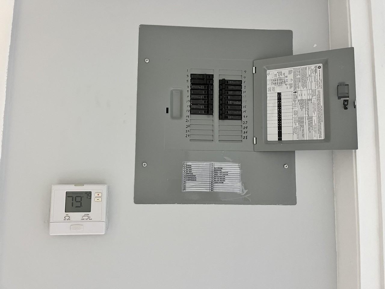 1195 Nw 16th Ave #1195-6 - Photo 4 of 8