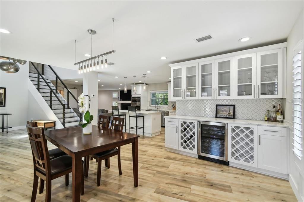 4203 W Cleveland St #4203 - Photo 5 of 29