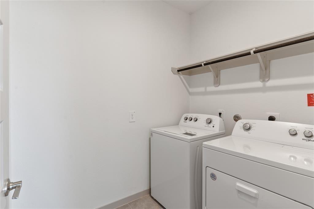 29318 Hoelzen Hollow Drive #29318 - Photo 3 of 39