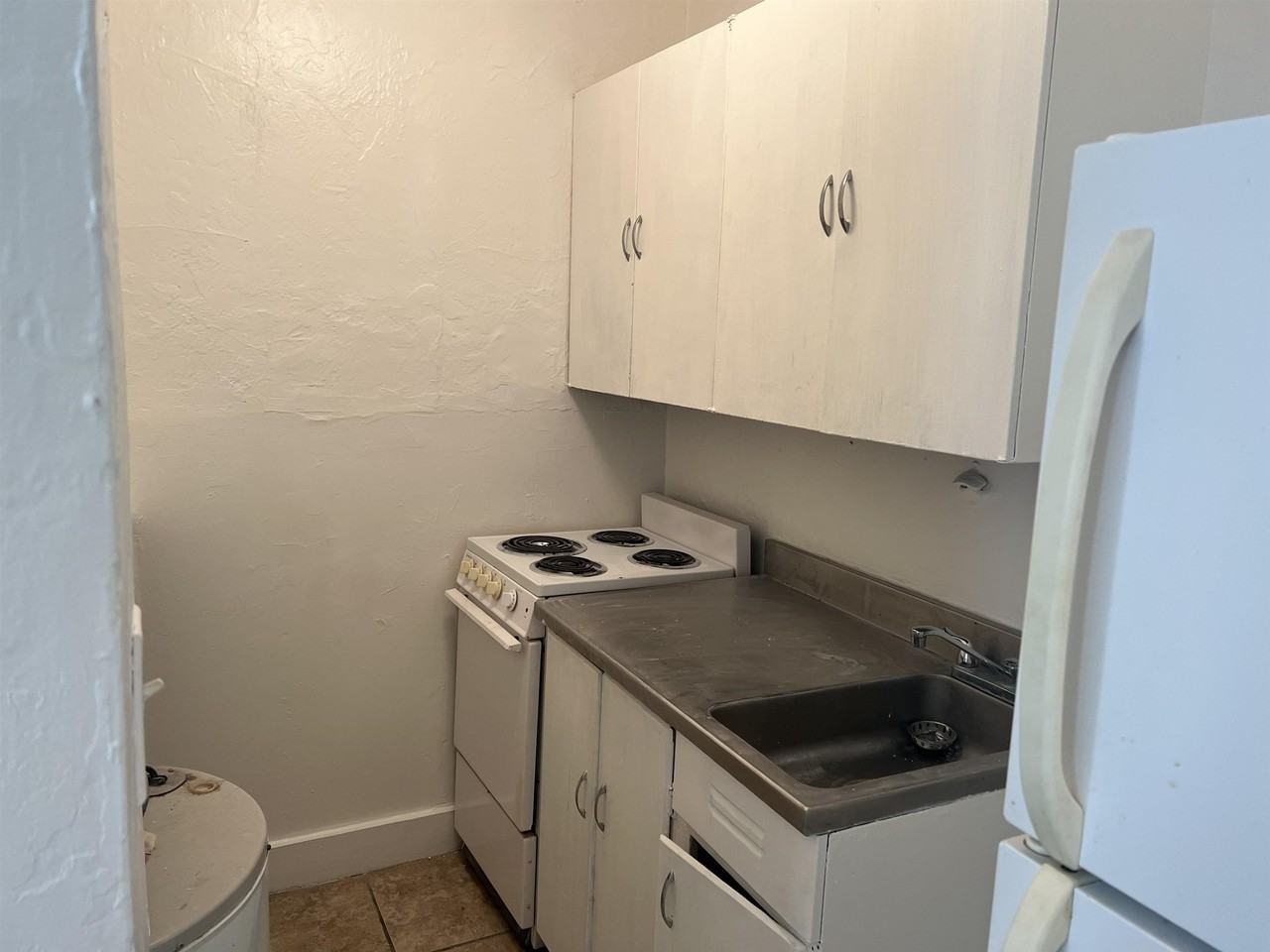 879 Campus Circle #879-2 - Photo 2 of 10