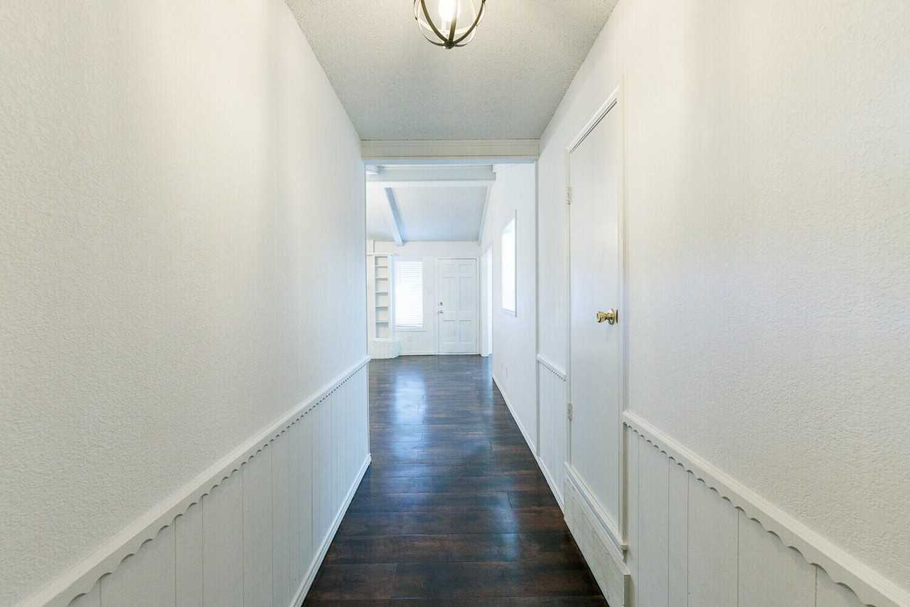 4813 73rd St #4813 - Photo 5 of 50