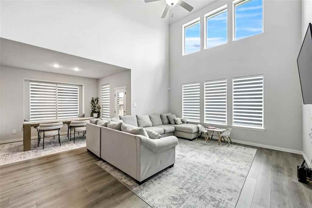 2021 Celebration Lane #2021 - Photo 4 of 28