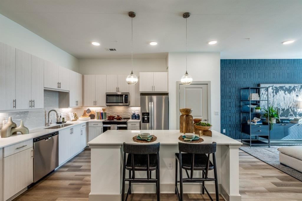 5008 Soaring St #5008