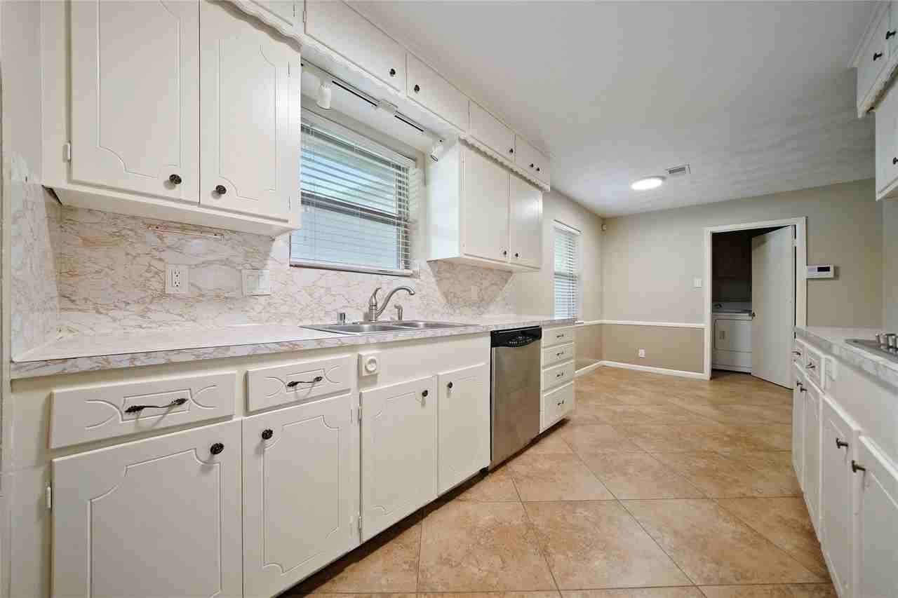 1319 Spillers Lane #1319 - Photo 7 of 27