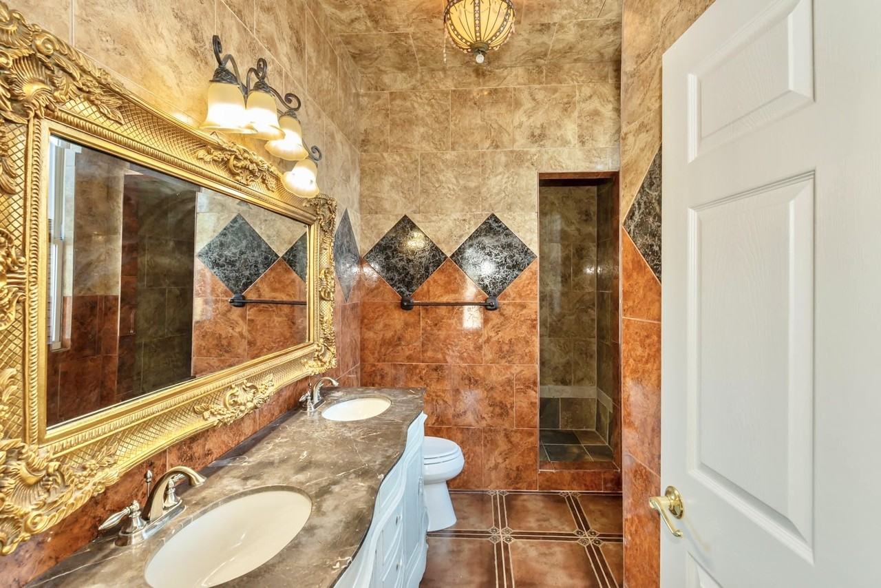 8625 Thomas Road #8625 - Photo 4 of 28