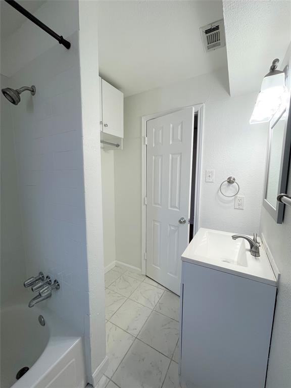 2309 Wesley St #2309B - Photo 3 of 27