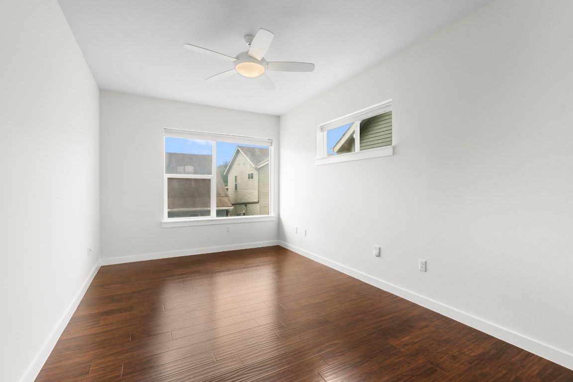 301 West Stassney Lane #301