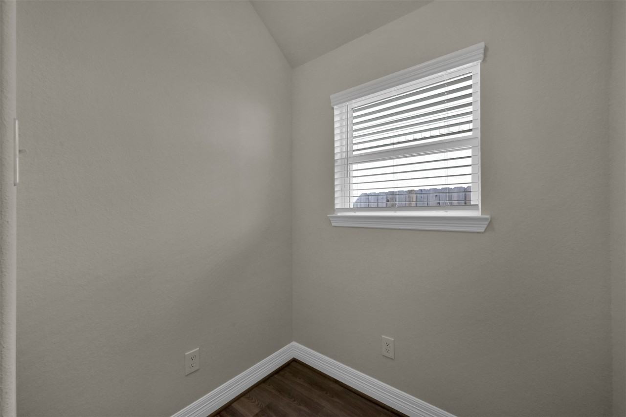 40510 Berylline Ln #40510 - Photo 3 of 19