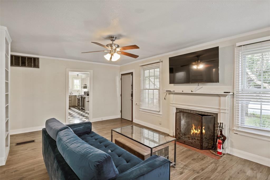 2701 Benbrook Blvd #2701 - Photo 4 of 20