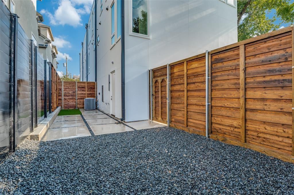 3523 Miles St #3523B - Photo 7 of 17