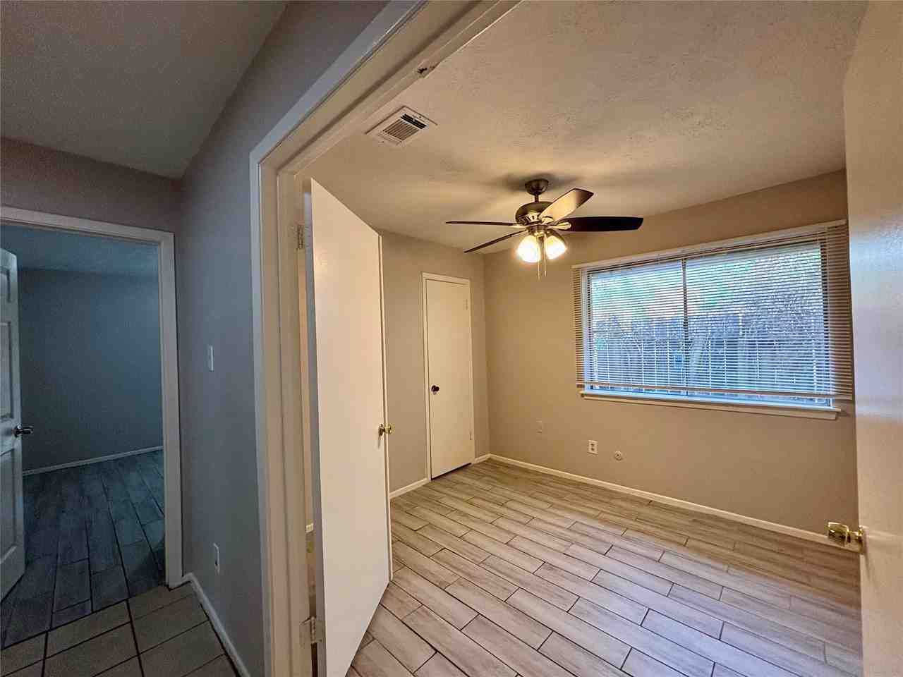 4426 Hirschfield Rd #4426 - Photo 3 of 20