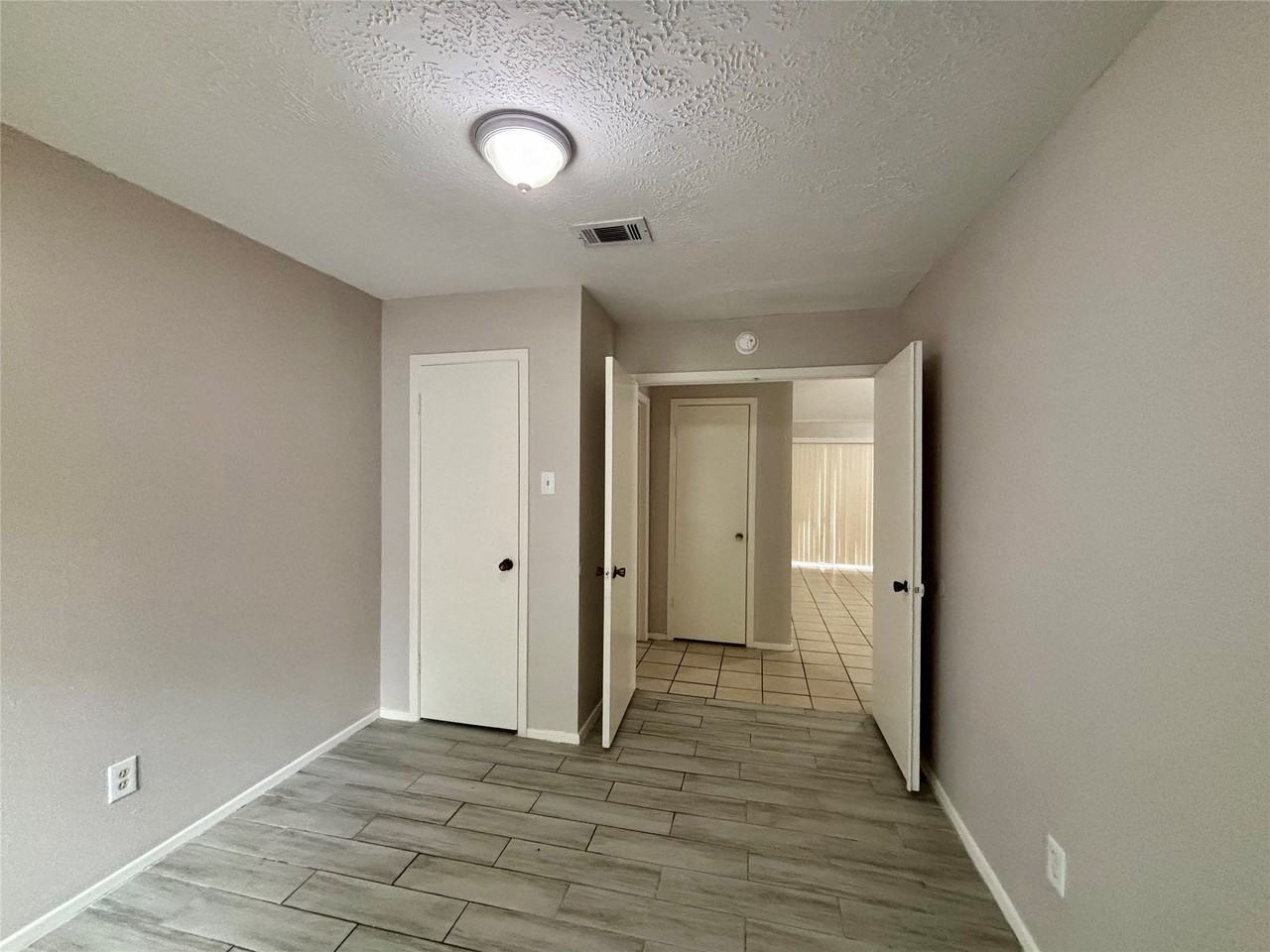 4426 Hirschfield Rd #4426 - Photo 5 of 20